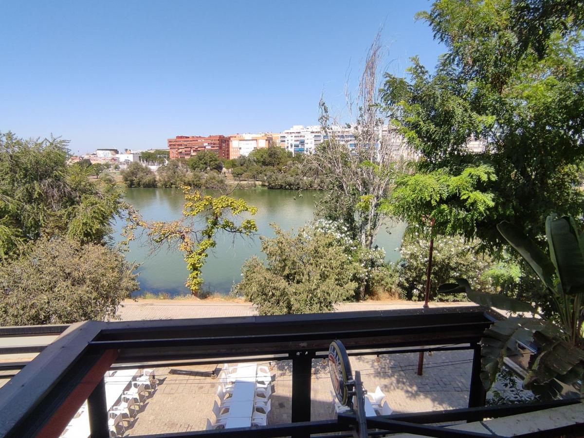 Almona Junto Al Rio - Kainga Homes Sevilla Bagian luar foto